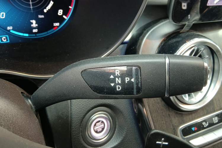 Used Mercedes-Benz GLC 2021 GLC 260 L 4MATIC Dynamic Edition Gear Lever