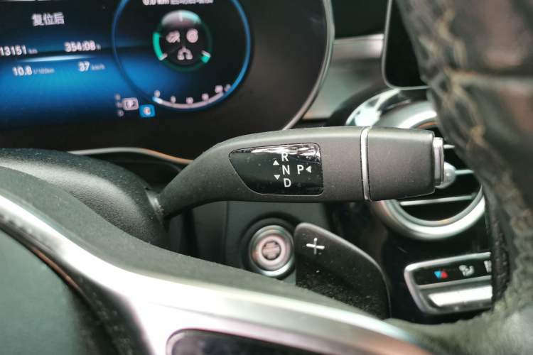 Used Mercedes-Benz GLC 2021 GLC 260 L 4MATIC Dynamic Edition Gear Lever