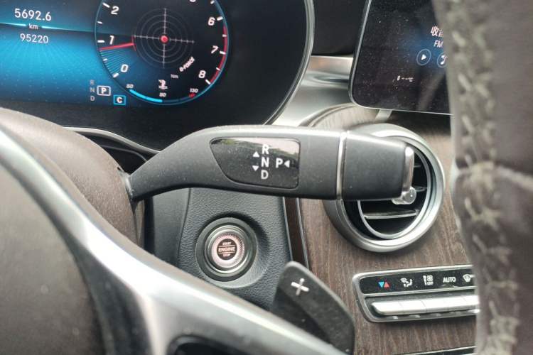Used Mercedes-Benz GLC 2021 GLC 260 L 4MATIC Luxury Model Gear Lever