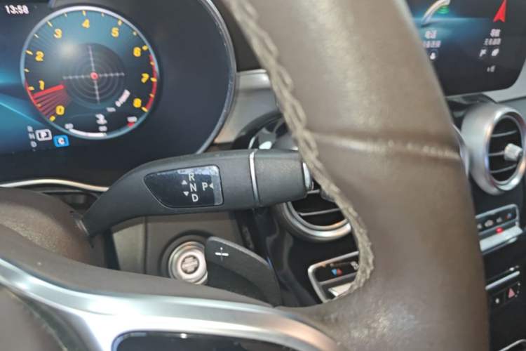 Used Mercedes-Benz GLC 2021 GLC 260 L 4MATIC Dynamic Edition Gear Lever
