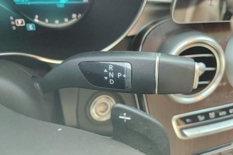 Used Mercedes-Benz GLC 2021 GLC 300 L 4MATIC Dynamic Model Gear Lever