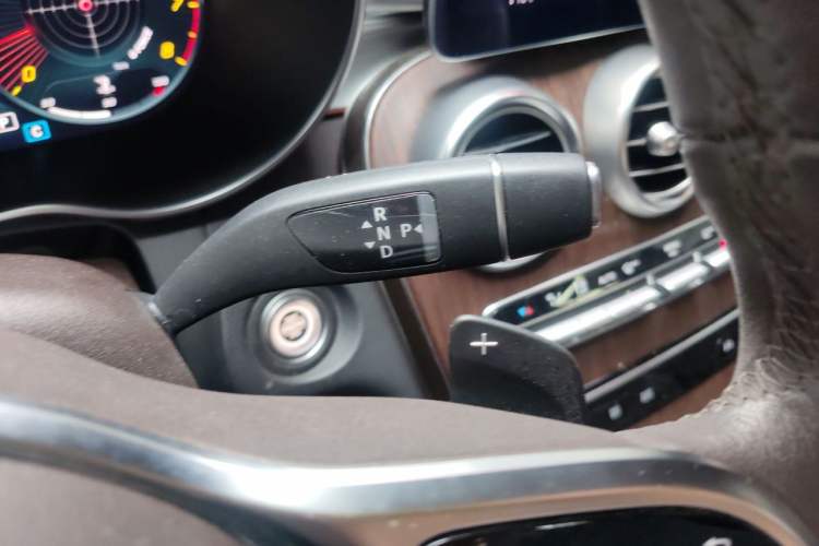 Used Mercedes-Benz GLC 2021 GLC 300 L 4MATIC Dynamic Model Gear Lever
