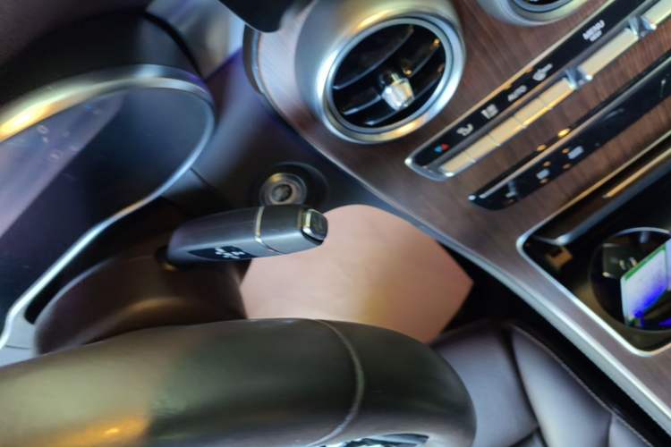 Used Mercedes-Benz GLC 2021 GLC 300 L 4MATIC Dynamic Model Gear Lever