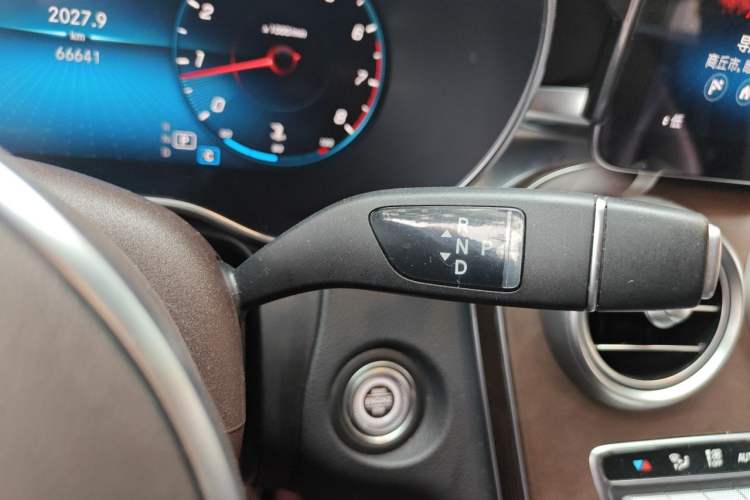 Used Mercedes-Benz GLC 2021 GLC 260 L 4MATIC Luxury Model Gear Lever