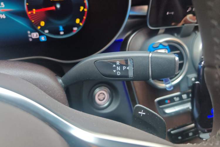 Used Mercedes-Benz GLC 2021 GLC 300 L 4MATIC Dynamic Model Gear Lever
