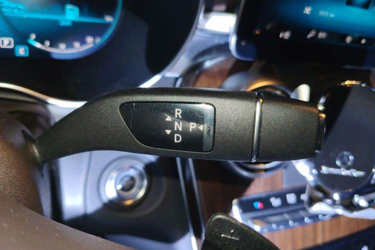Used Mercedes-Benz GLC 2021 GLC 300 L 4MATIC Dynamic Model Gear Lever