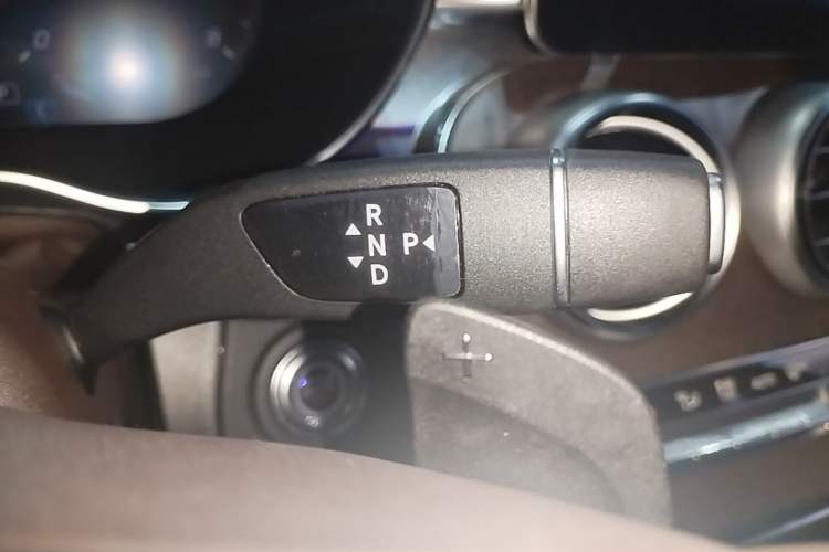 Used Mercedes-Benz GLC 2021 GLC 260 L 4MATIC Luxury Model Gear Lever