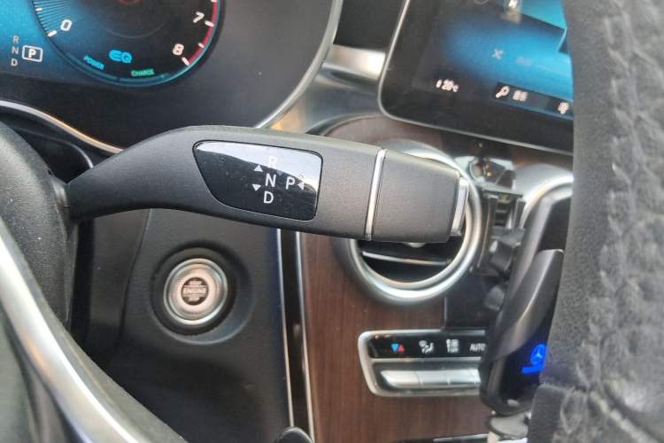 Used Mercedes-Benz GLC 2021 GLC 300 L 4MATIC Dynamic Model Gear Lever