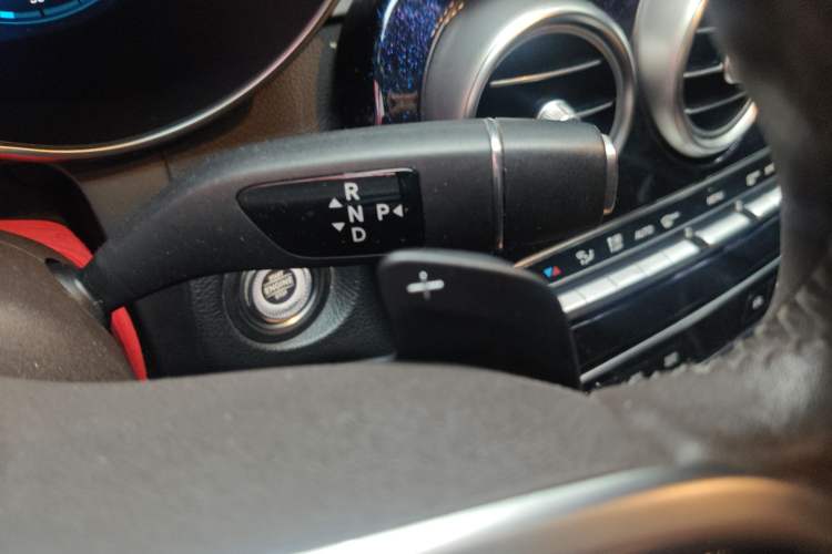 Used Mercedes-Benz GLC 2021 GLC 260 L 4MATIC Dynamic Edition Gear Lever
