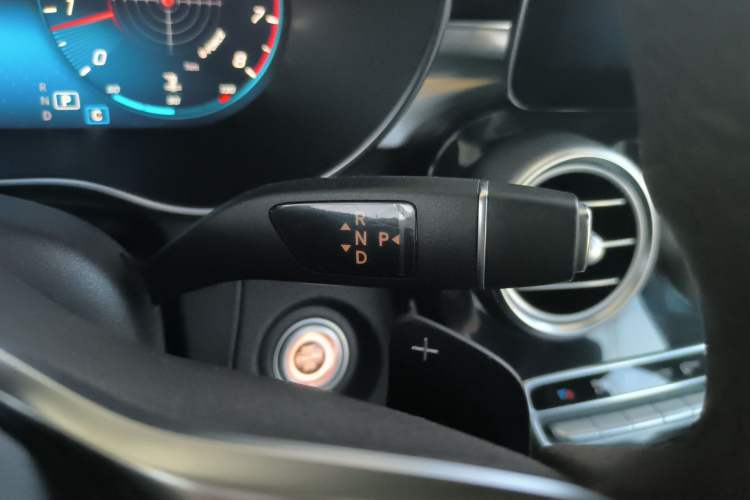 Used Mercedes-Benz GLC 2021 GLC 260 L 4MATIC Dynamic Edition Gear Lever