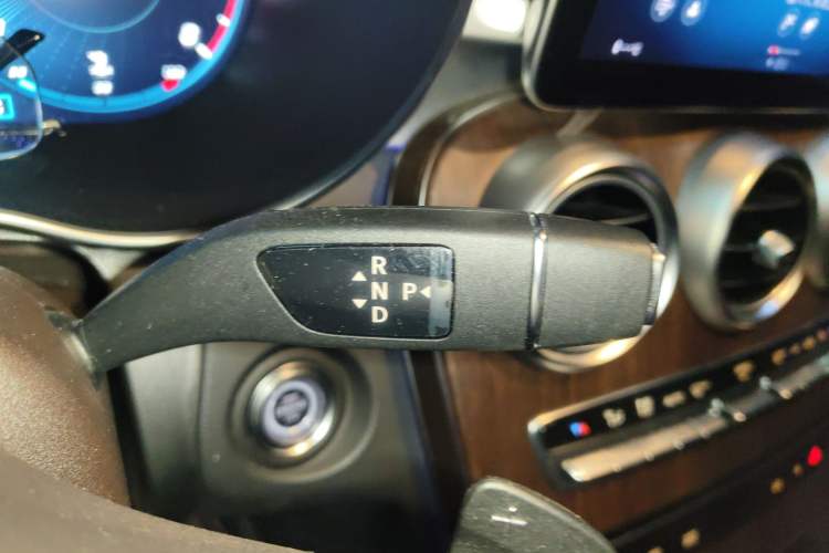 Used Mercedes-Benz GLC 2021 GLC 300 L 4MATIC Dynamic Model Gear Lever