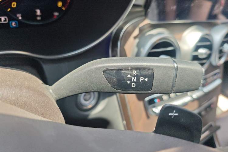 Used Mercedes-Benz GLC 2021 GLC 300 L 4MATIC Dynamic Model Gear Lever