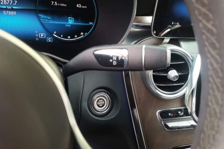 Used Mercedes-Benz GLC 2021 GLC 300 L 4MATIC Dynamic Model Gear Lever