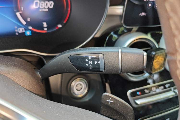 Used Mercedes-Benz GLC 2021 GLC 260 L 4MATIC Dynamic Edition Gear Lever