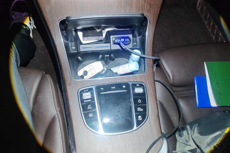 Used Mercedes-Benz GLC 2021 GLC 300 L 4MATIC Dynamic Model Gear Lever