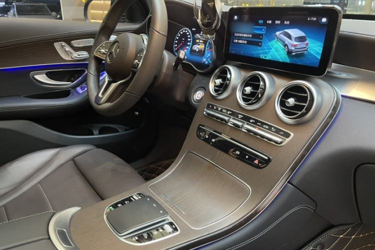 Used Mercedes-Benz GLC 2021 GLC 260 L 4MATIC Luxury Model Gear Lever