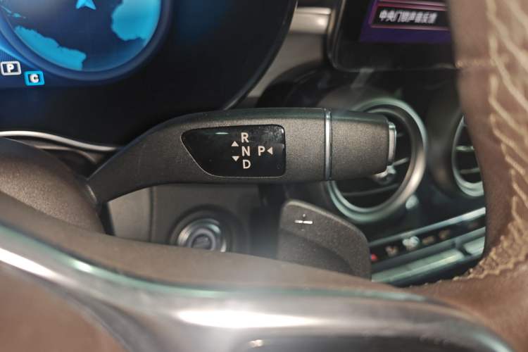 Used Mercedes-Benz GLC 2021 GLC 260 L 4MATIC Dynamic Edition Gear Lever