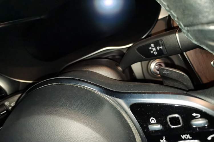 Used Mercedes-Benz GLC 2021 GLC 300 L 4MATIC Dynamic Model Gear Lever