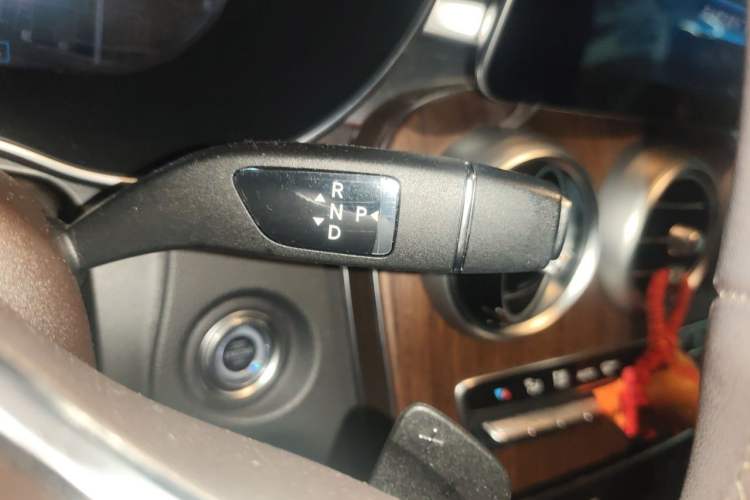 Used Mercedes-Benz GLC 2021 GLC 300 L 4MATIC Dynamic Model Gear Lever