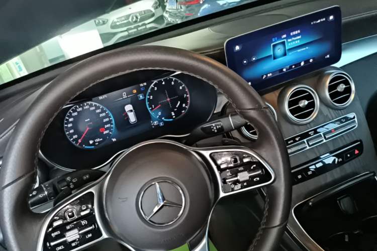 Used Mercedes-Benz GLC 2021 GLC 260 L 4MATIC Luxury Model Gear Lever