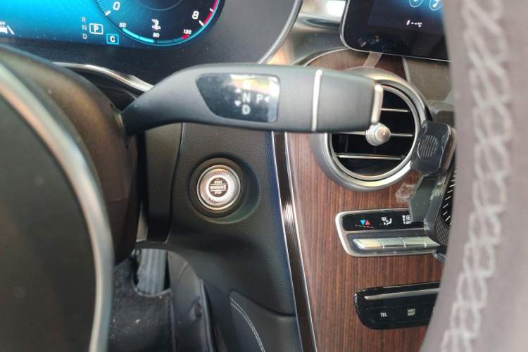 Used Mercedes-Benz GLC 2021 GLC 300 L 4MATIC Dynamic Model Gear Lever