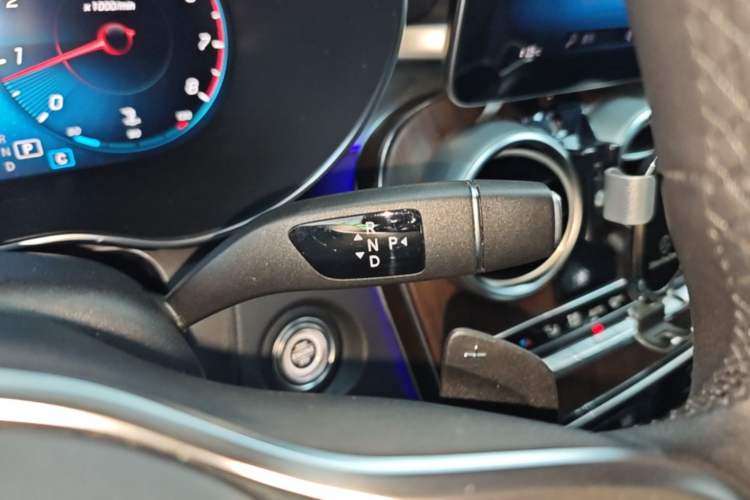 Used Mercedes-Benz GLC 2021 GLC 300 L 4MATIC Dynamic Model Gear Lever