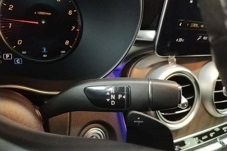 Used Mercedes-Benz GLC 2021 GLC 260 L 4MATIC Luxury Model Gear Lever