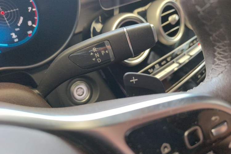 Used Mercedes-Benz GLC 2021 GLC 260 L 4MATIC Dynamic Edition Gear Lever