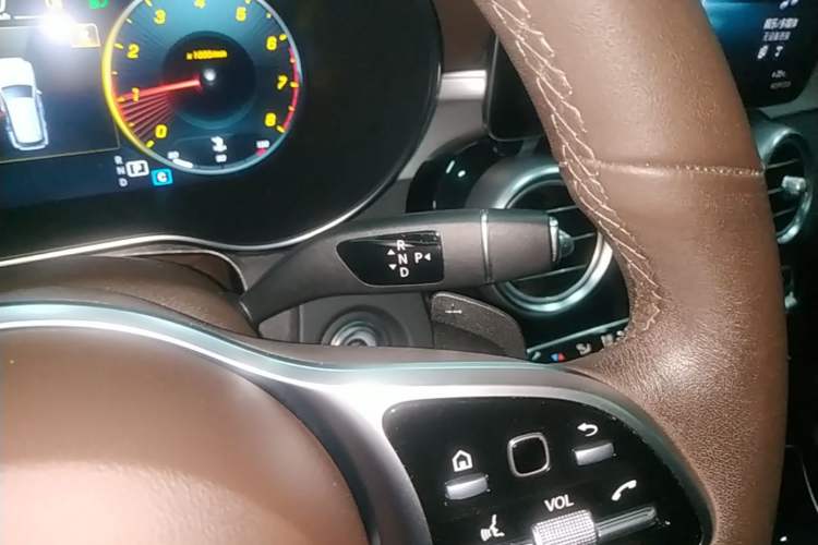 Used Mercedes-Benz GLC 2021 GLC 260 L 4MATIC Dynamic Edition Gear Lever