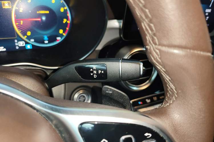 Used Mercedes-Benz GLC 2021 GLC 260 L 4MATIC Dynamic Edition Gear Lever
