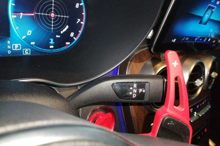 Used Mercedes-Benz GLC 2021 GLC 300 L 4MATIC Dynamic Model Gear Lever