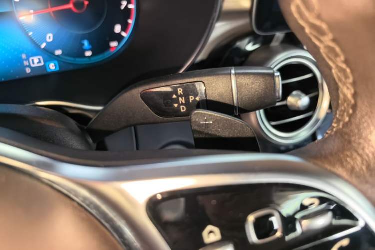 Used Mercedes-Benz GLC 2021 GLC 260 L 4MATIC Dynamic Edition Gear Lever