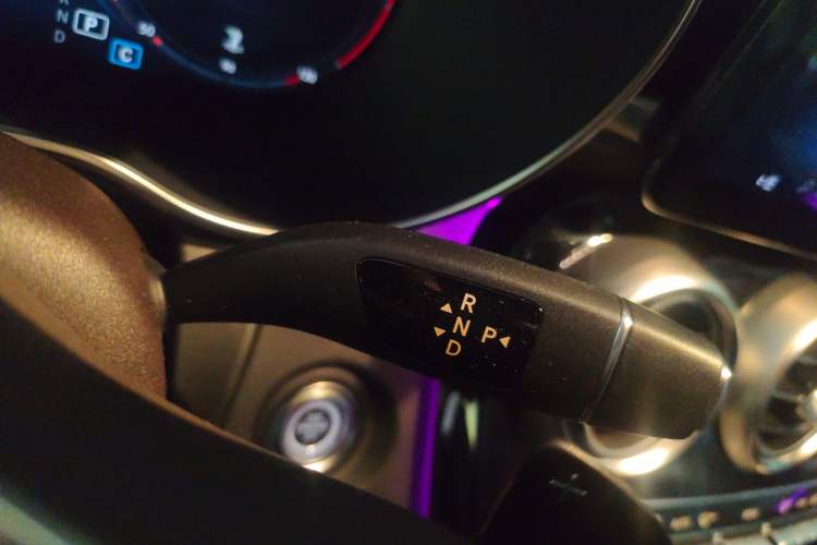 Used Mercedes-Benz GLC 2021 GLC 260 L 4MATIC Dynamic Edition Gear Lever