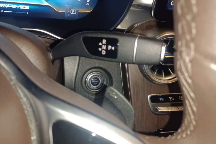 Used Mercedes-Benz GLC 2021 GLC 300 L 4MATIC Dynamic Model Gear Lever