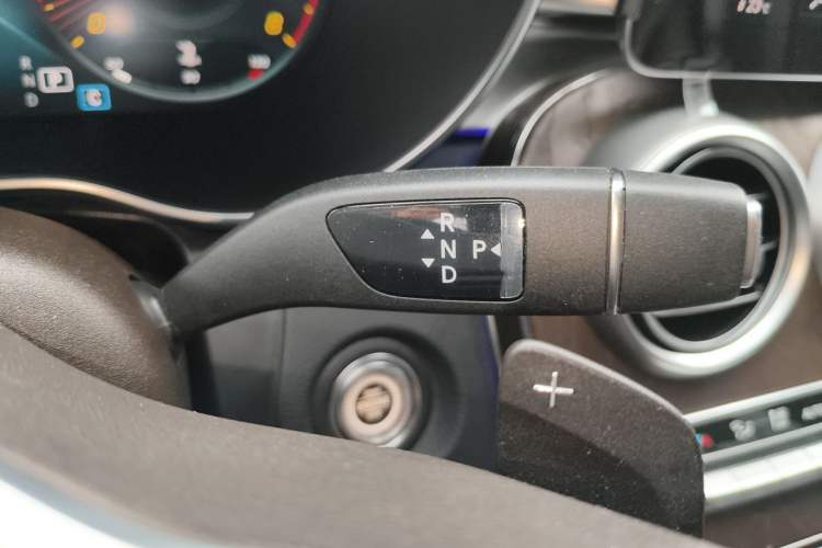 Used Mercedes-Benz GLC 2021 GLC 260 L 4MATIC Luxury Model Gear Lever