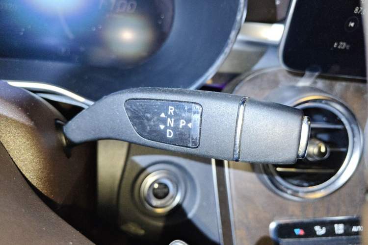 Used Mercedes-Benz GLC 2021 GLC 260 L 4MATIC Luxury Model Gear Lever
