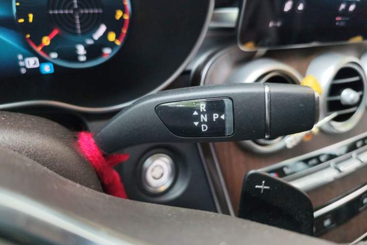 Used Mercedes-Benz GLC 2021 GLC 300 L 4MATIC Dynamic Model Gear Lever