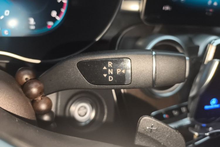 Used Mercedes-Benz GLC 2021 GLC 260 L 4MATIC Luxury Model Gear Lever
