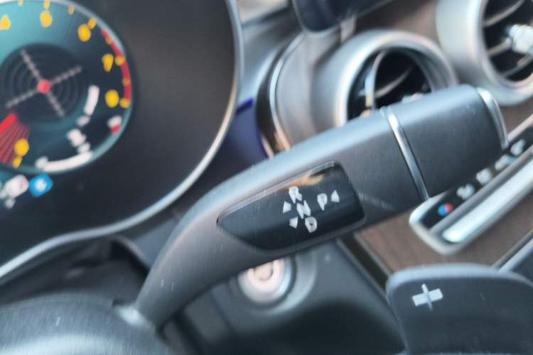 Used Mercedes-Benz GLC 2021 GLC 260 L 4MATIC Luxury Model Gear Lever
