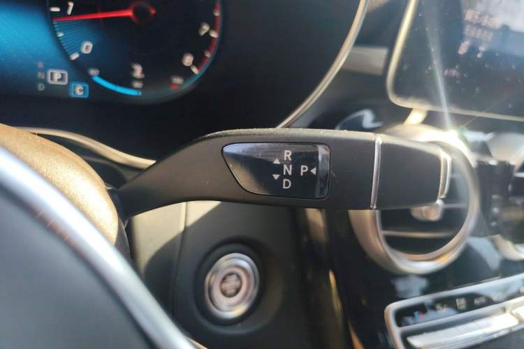 Used Mercedes-Benz GLC 2021 GLC 260 L 4MATIC Dynamic Edition Gear Lever