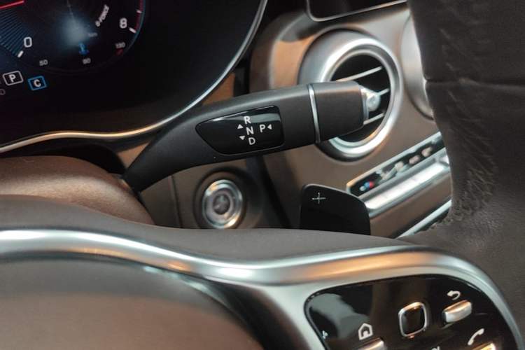 Used Mercedes-Benz GLC 2021 GLC 260 L 4MATIC Dynamic Edition Gear Lever