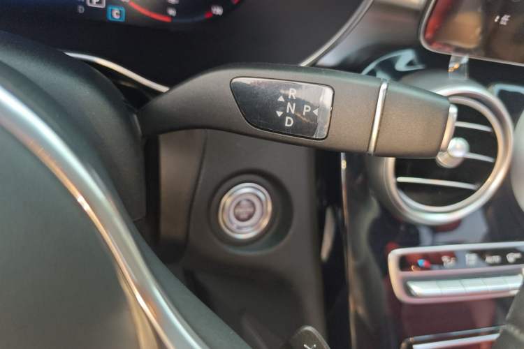 Used Mercedes-Benz GLC 2021 GLC 260 L 4MATIC Luxury Model Gear Lever
