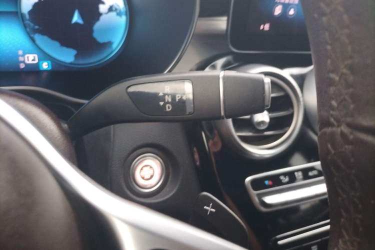 Used Mercedes-Benz GLC 2021 GLC 260 L 4MATIC Dynamic Edition Gear Lever
