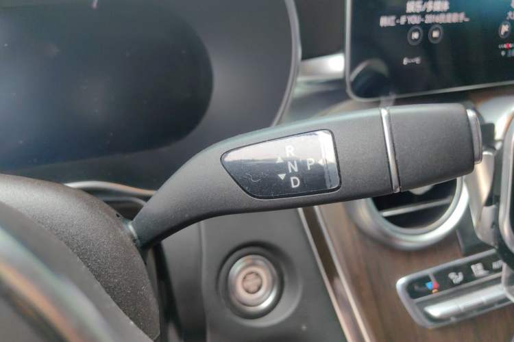 Used Mercedes-Benz GLC 2021 GLC 300 L 4MATIC Luxury Model Gear Lever