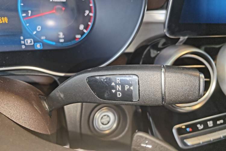 Used Mercedes-Benz GLC 2021 GLC 260 L 4MATIC Dynamic Edition Gear Lever
