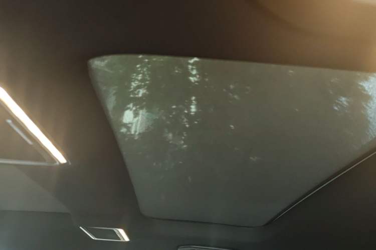 Used Mercedes-Benz GLC 2021 GLC 300 L 4MATIC Dynamic Model Headliner