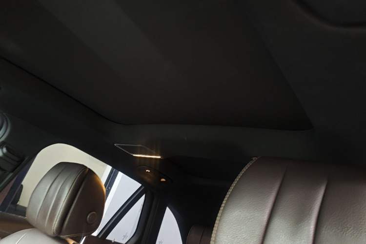 Used Mercedes-Benz GLC 2021 GLC 300 L 4MATIC Dynamic Model Headliner