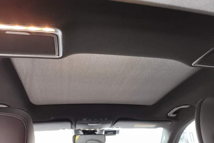 Used Mercedes-Benz GLC 2021 GLC 300 L 4MATIC Dynamic Model Headliner