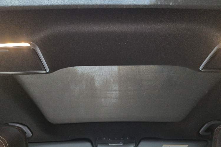 Used Mercedes-Benz GLC 2021 GLC 260 L 4MATIC Dynamic Edition Headliner