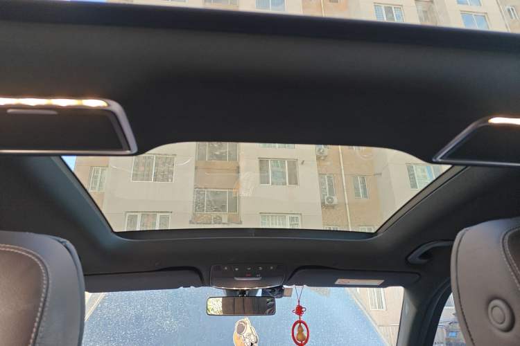 Used Mercedes-Benz GLC 2021 GLC 260 L 4MATIC Dynamic Edition Headliner